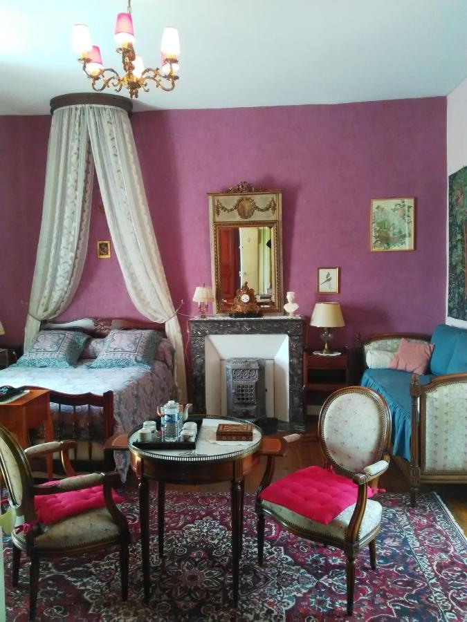 Les Cedres Bed & Breakfast Montaigu-Vendee Bagian luar foto