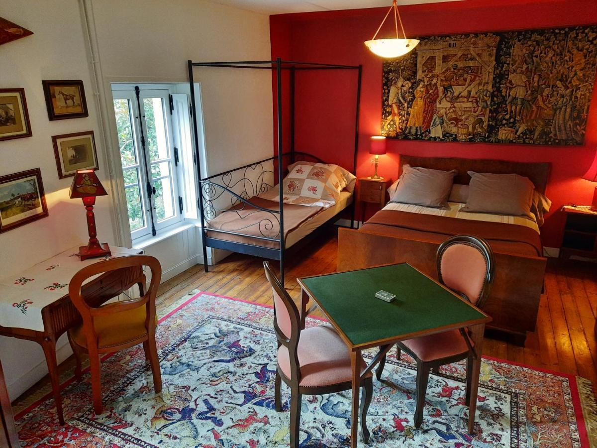 Les Cedres Bed & Breakfast Montaigu-Vendee Bagian luar foto